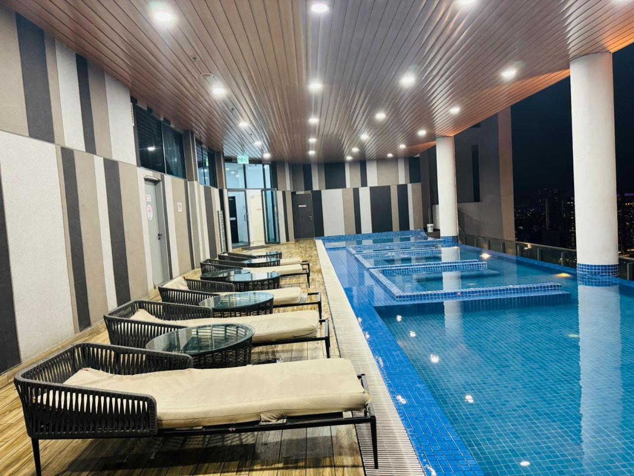 The Luxe Colony Klcc Apartment Куала Лумпур Екстериор снимка
