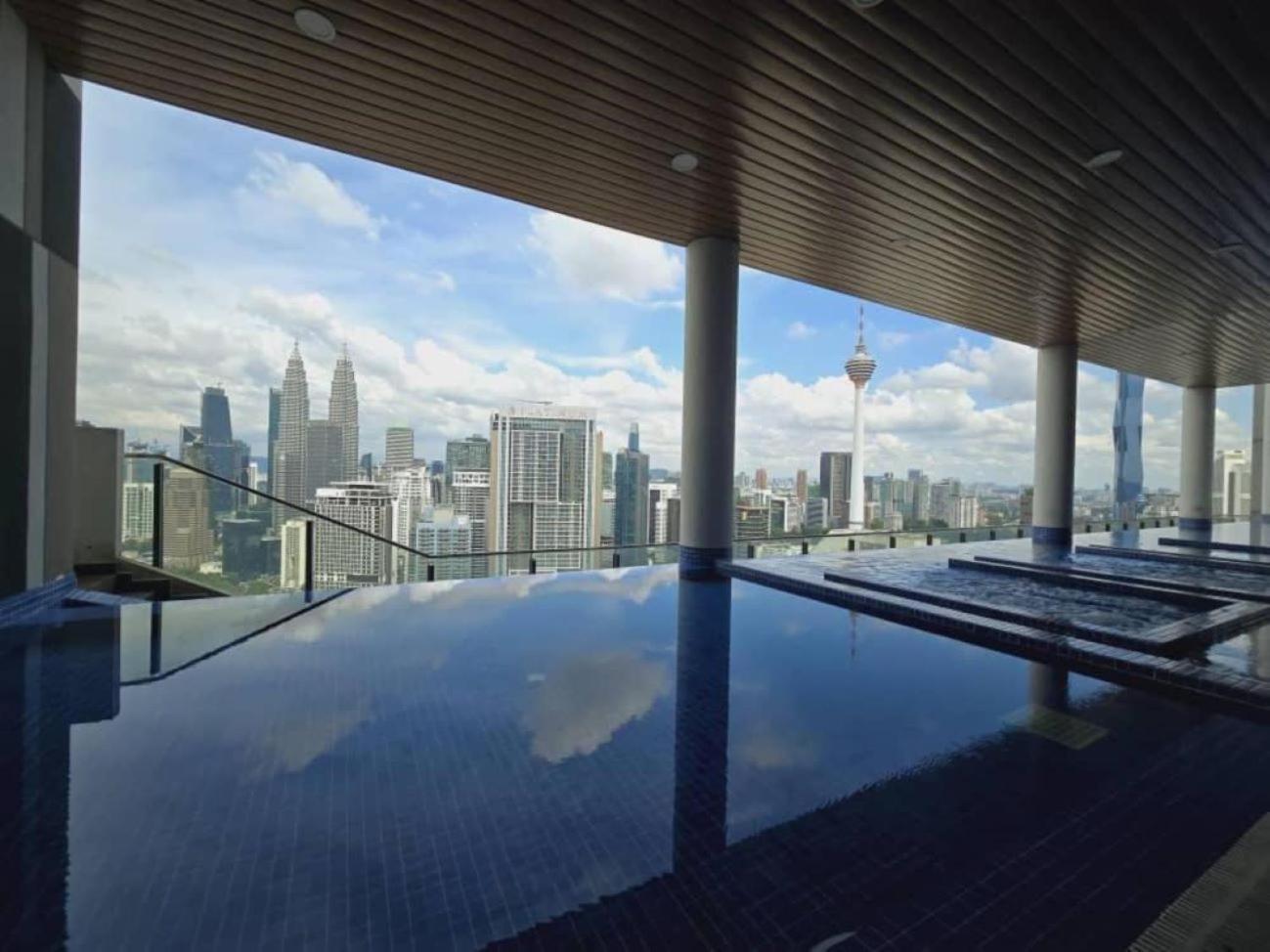 The Luxe Colony Klcc Apartment Куала Лумпур Екстериор снимка