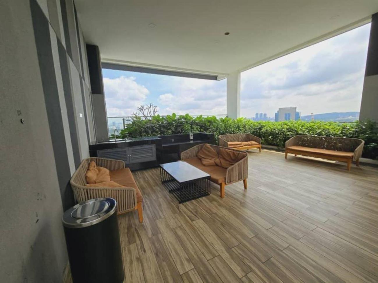 The Luxe Colony Klcc Apartment Куала Лумпур Екстериор снимка